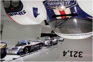 020909-1517-newporschem12