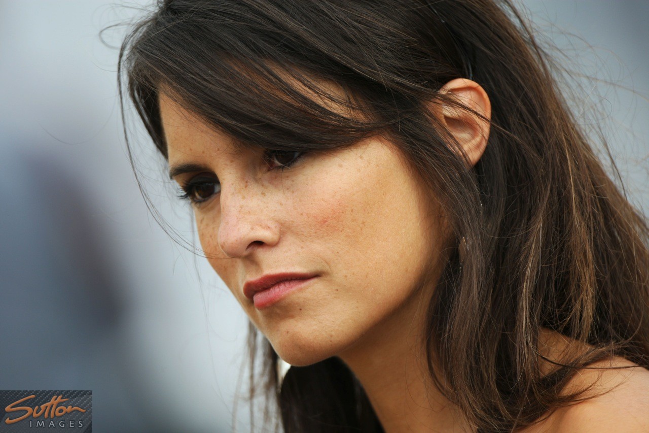 Gallery 10 of the hottest F1 WAGS Motorsport Retro