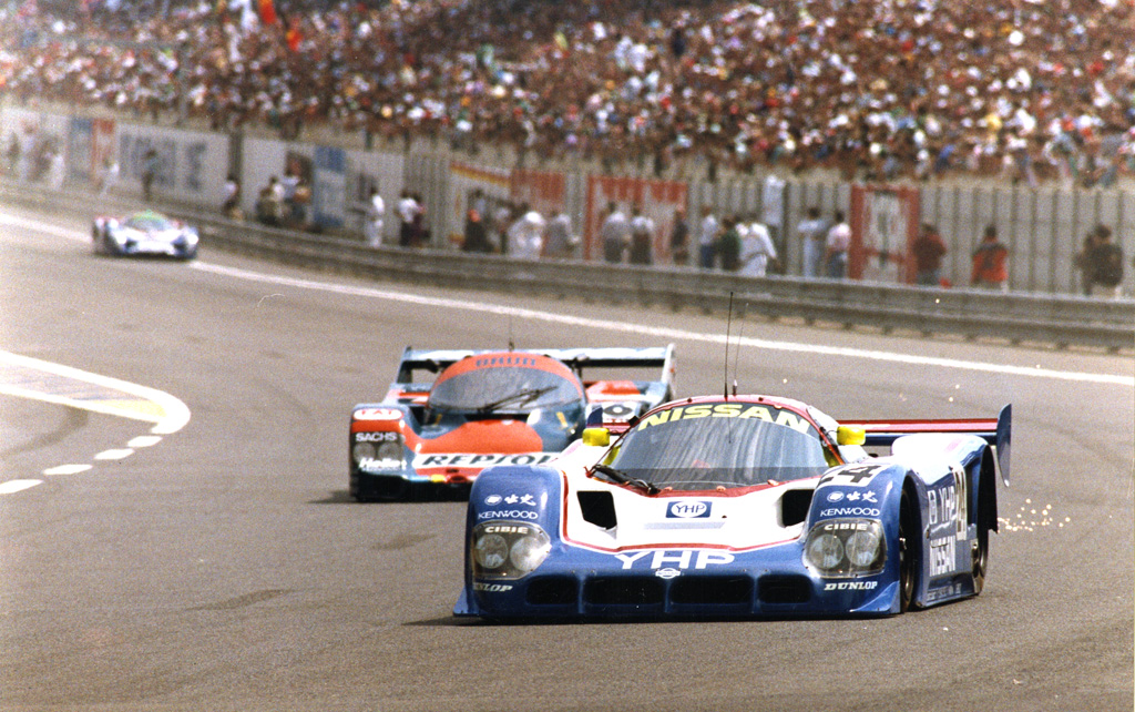 Nissan le man